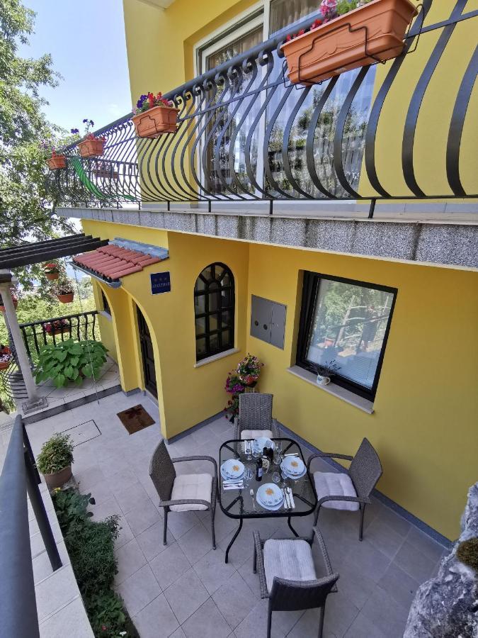 Apartment Delost Lovran Exterior photo
